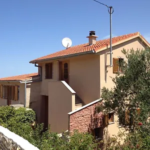 apartments-ivankovic-preko.hotelinzadar.com/