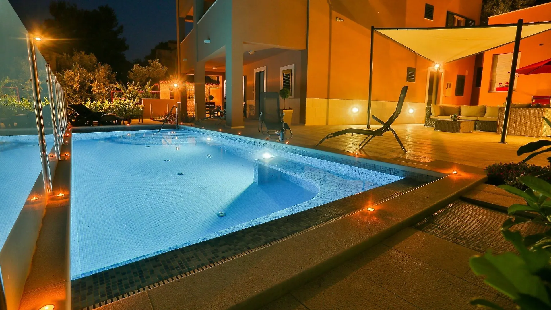 Apartments Marly Trogir