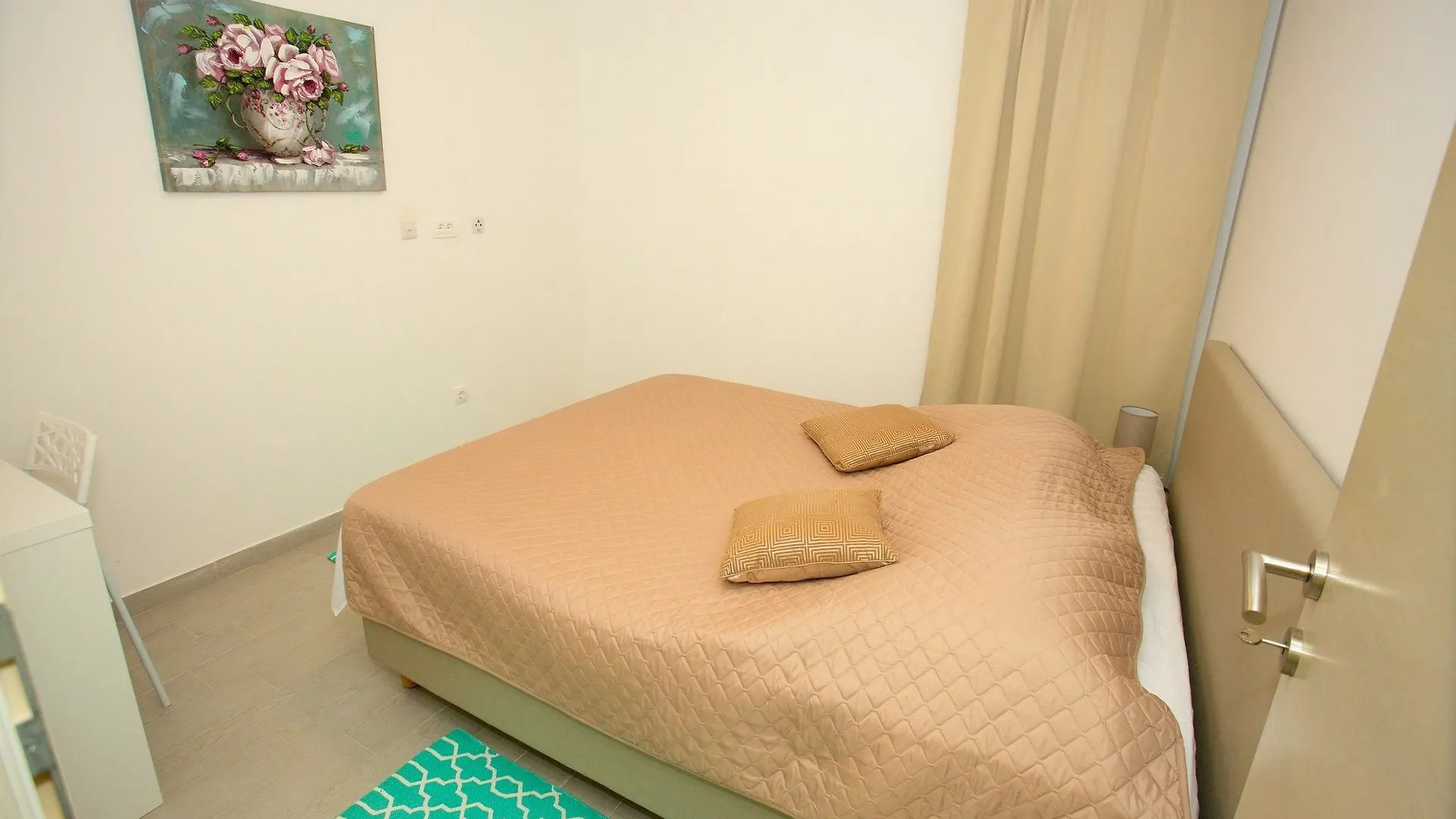 Apartments Marly Trogir 0*,